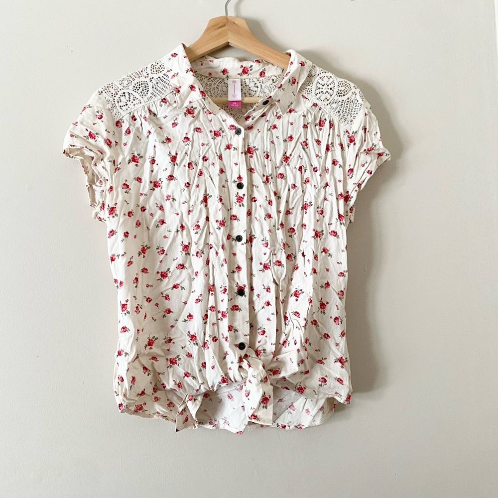 No Boundaries • Cream Floral Button Down Shirt